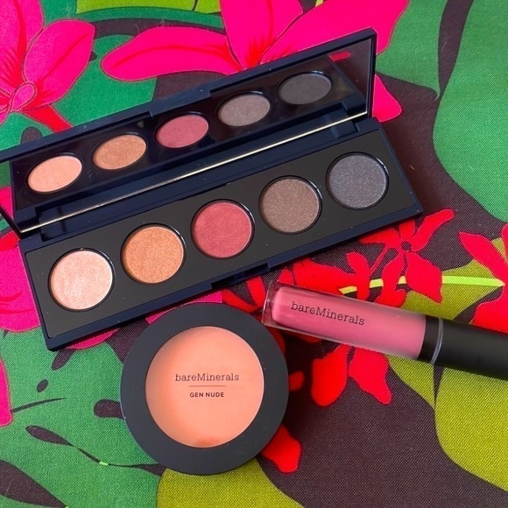 Brand New Bare Minerals Bundle Eyeshadow Palette Powder Blush Swank Matte Lip